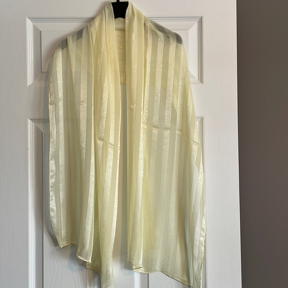 Silk scarf - Picture 2 of 3